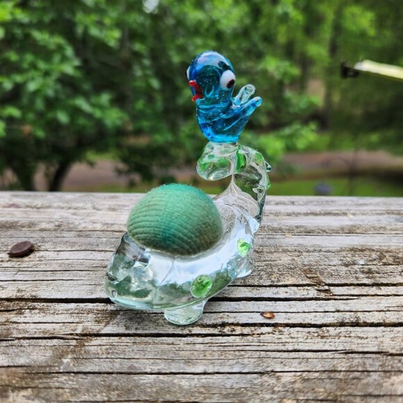 Vintage Art Glass Bird Felt Nest Pin Cushion With Blue Bird on Nest Green Accent - Picture 1 of 9